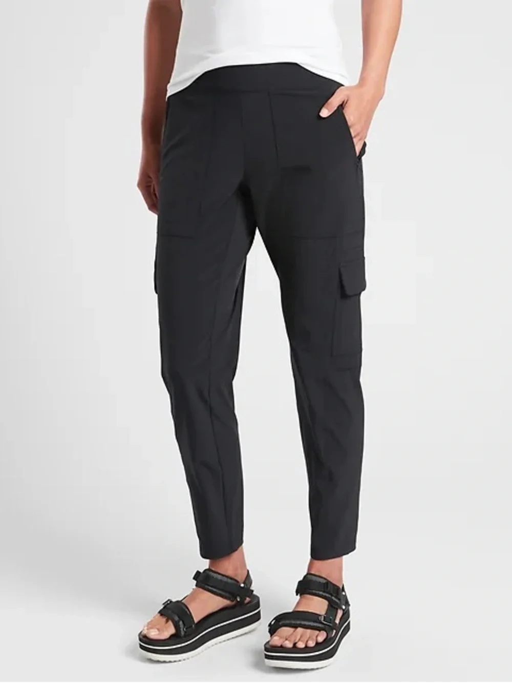 ATHLETA Chelsea Cargo Pants In Black